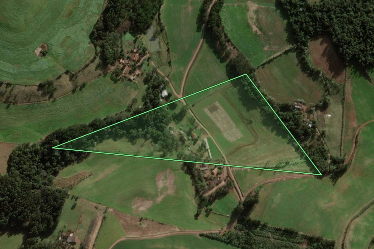 Imagem de satélite do imóvel rural em Coronel Martins (SC), com o contorno declarado no CAR desenhado por cima.