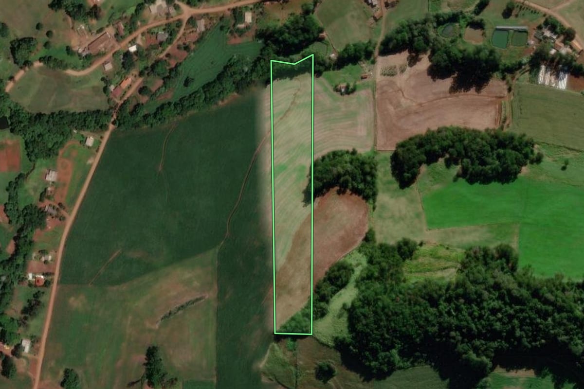 Imagem de satélite do imóvel rural em Cunhataí (SC), com o contorno declarado no CAR desenhado por cima.