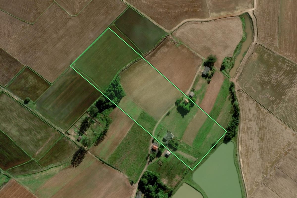 Imagem de satélite do imóvel rural em Ermo (SC), com o contorno declarado no CAR desenhado por cima.