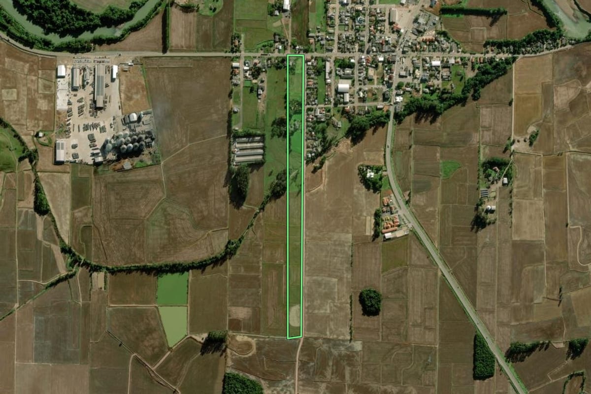 Imagem de satélite do imóvel rural em Ermo (SC), com o contorno declarado no CAR desenhado por cima.