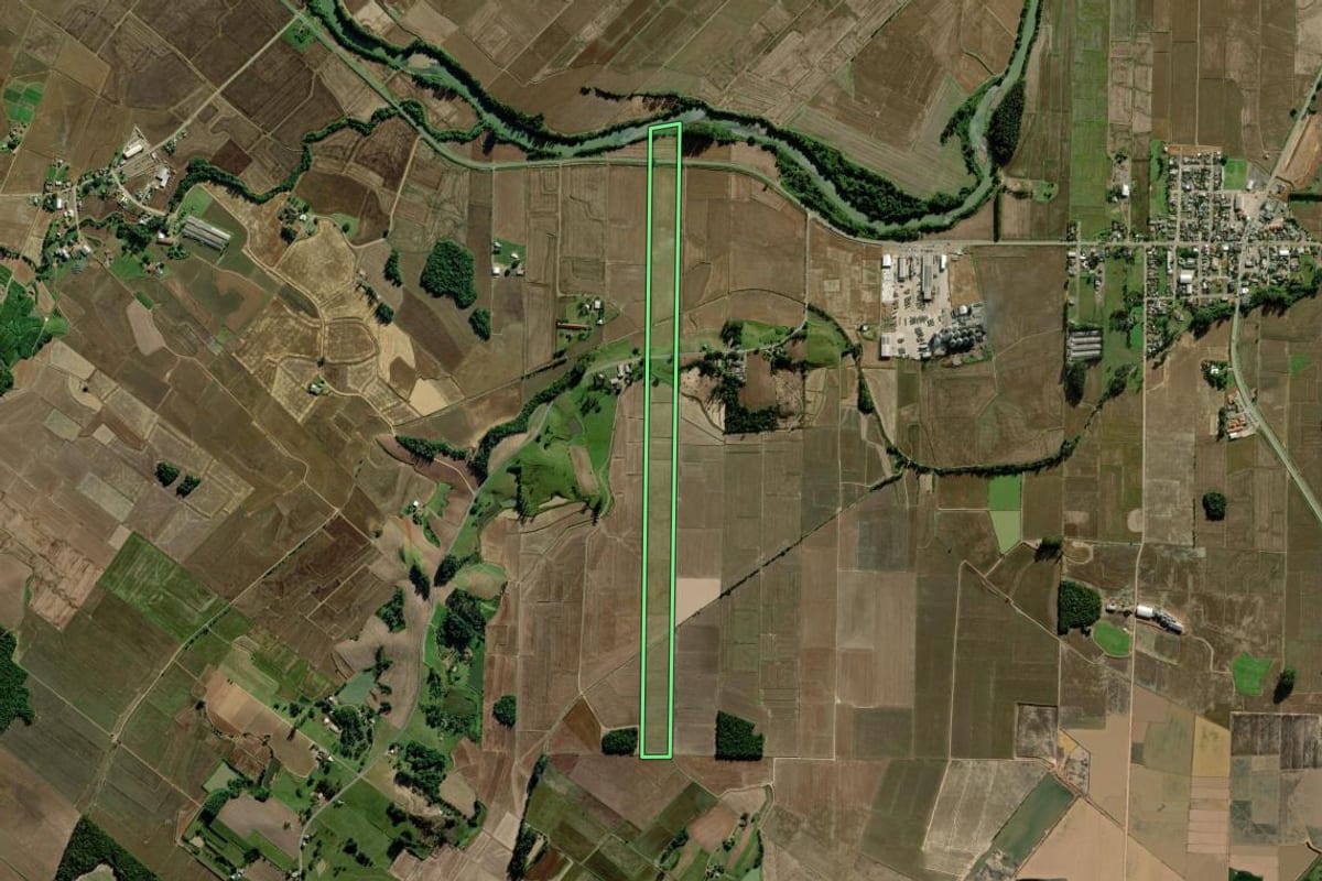 Imagem de satélite do imóvel rural em Ermo (SC), com o contorno declarado no CAR desenhado por cima.