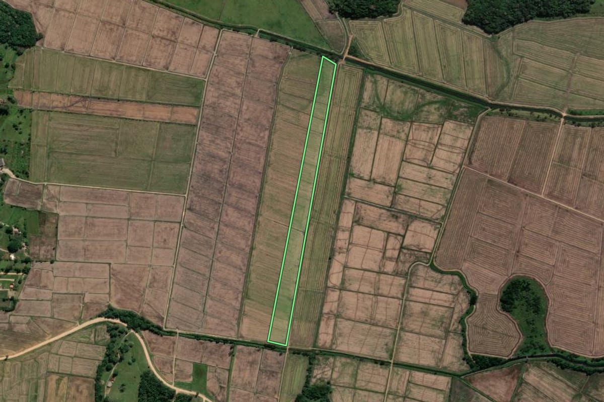 Imagem de satélite do imóvel rural em Imaruí (SC), com o contorno declarado no CAR desenhado por cima.