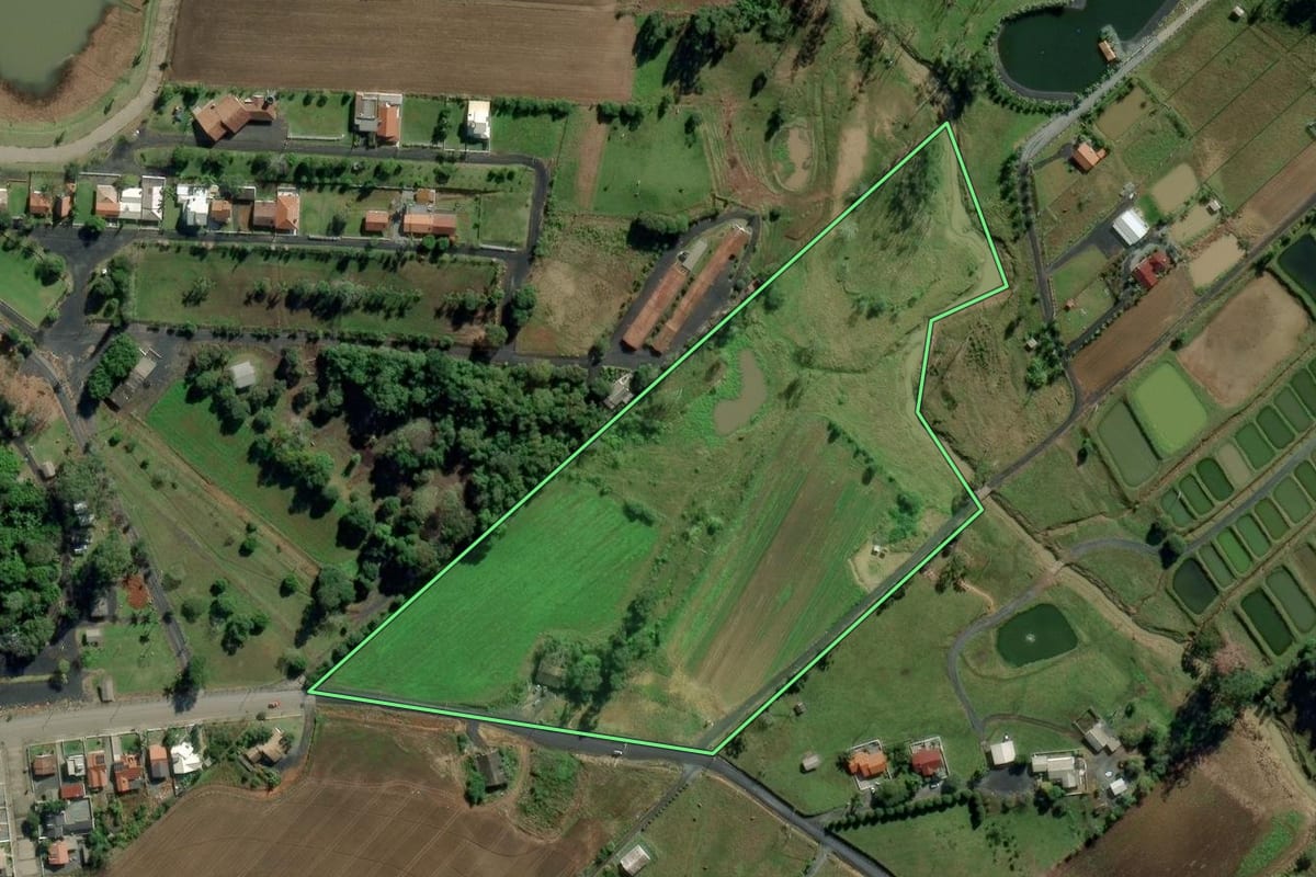 Imagem de satélite do imóvel rural em Ituporanga (SC), com o contorno declarado no CAR desenhado por cima.