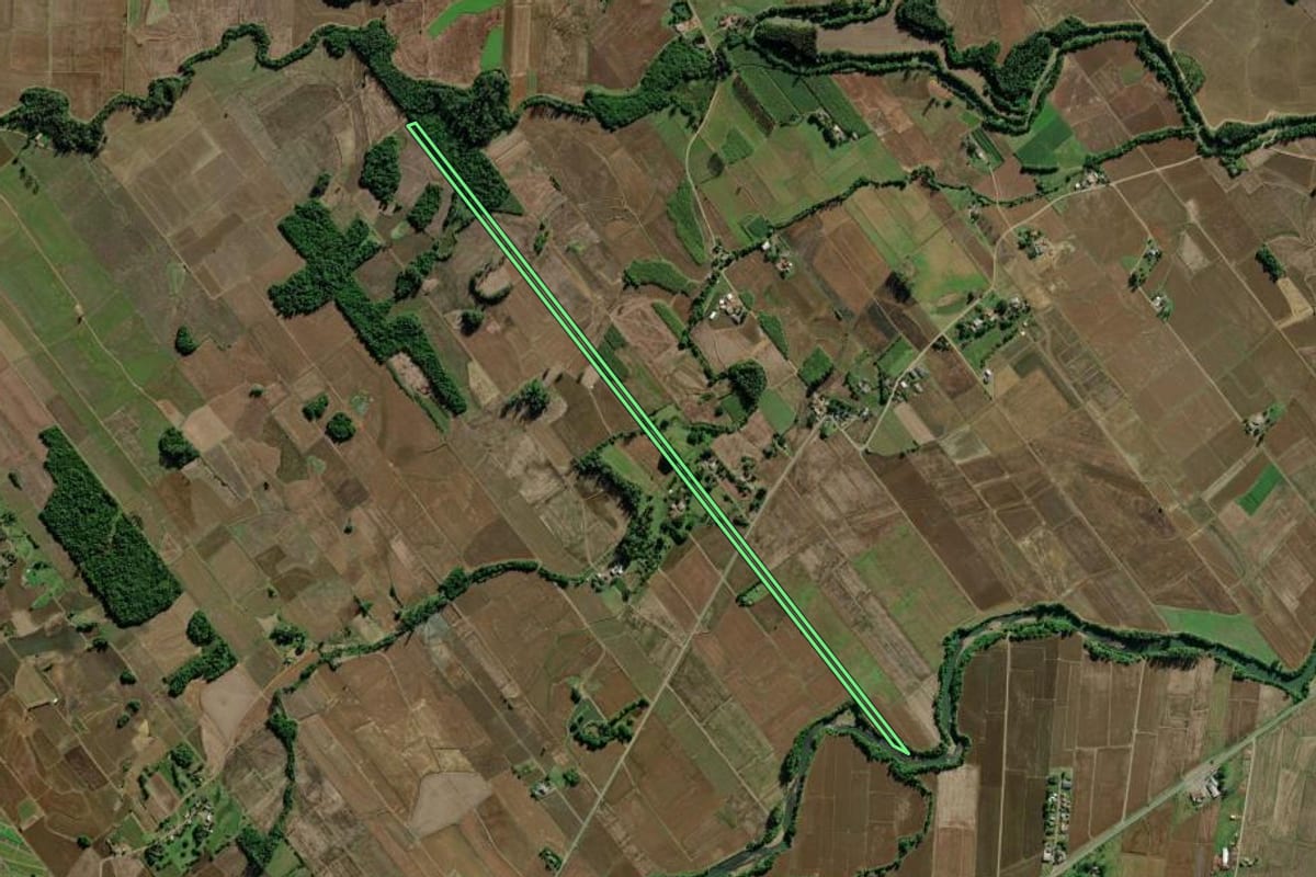 Imagem de satélite do imóvel rural em Jacinto Machado (SC), com o contorno declarado no CAR desenhado por cima.