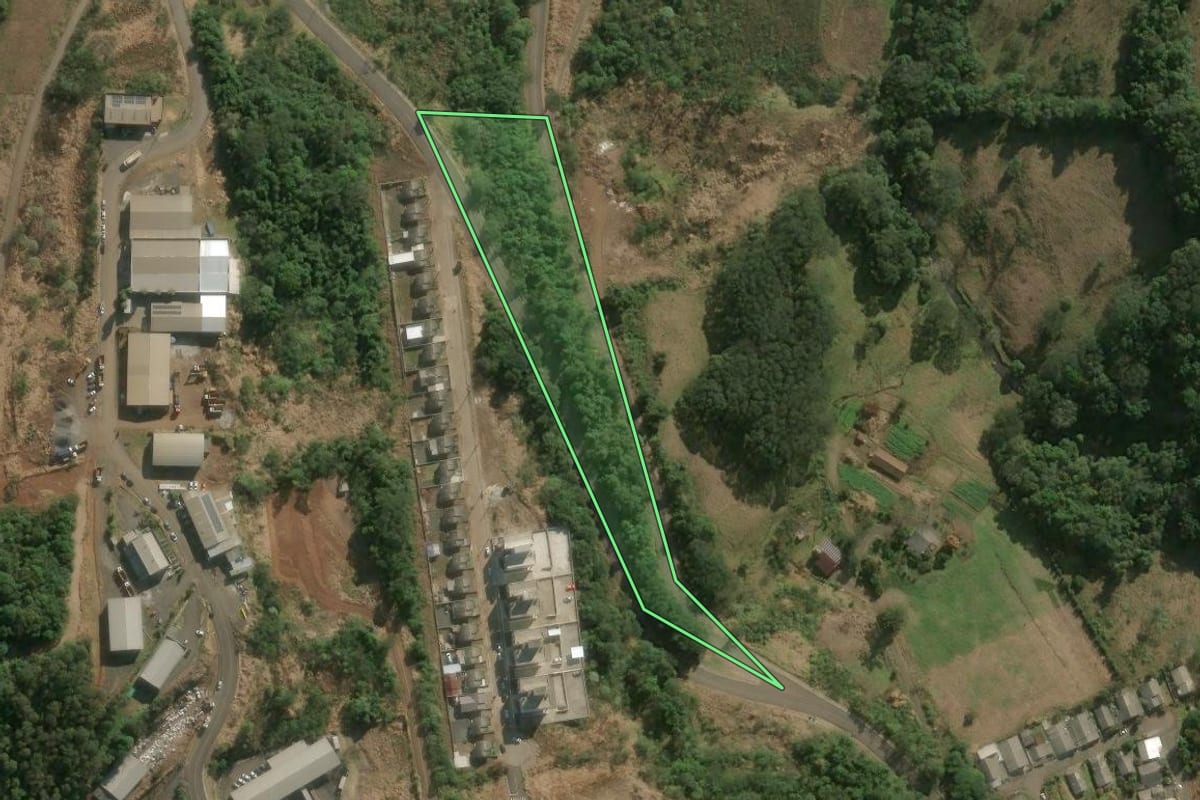 Imagem de satélite do imóvel rural em Luzerna (SC), com o contorno declarado no CAR desenhado por cima.