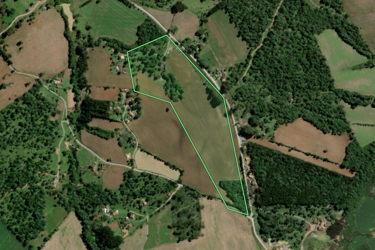 Imagem de satélite do imóvel rural em Major Vieira (SC), com o contorno declarado no CAR desenhado por cima.