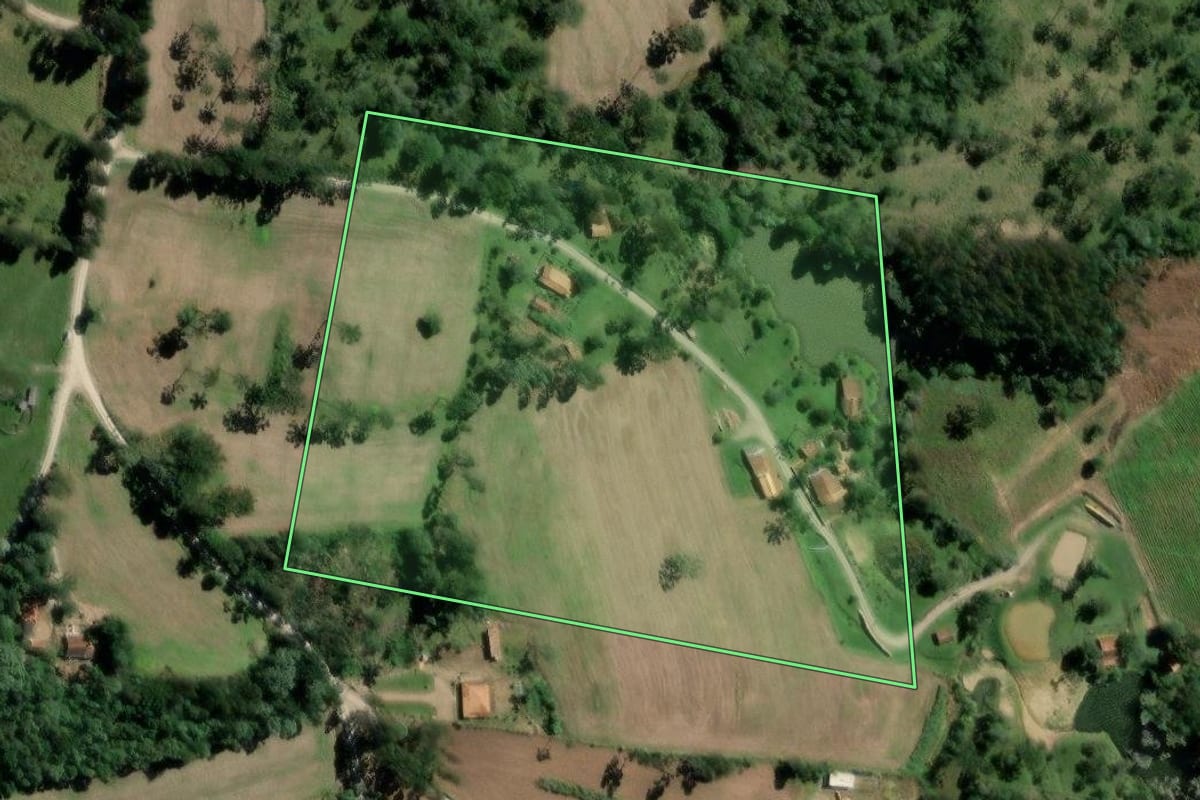 Imagem de satélite do imóvel rural em Major Vieira (SC), com o contorno declarado no CAR desenhado por cima.