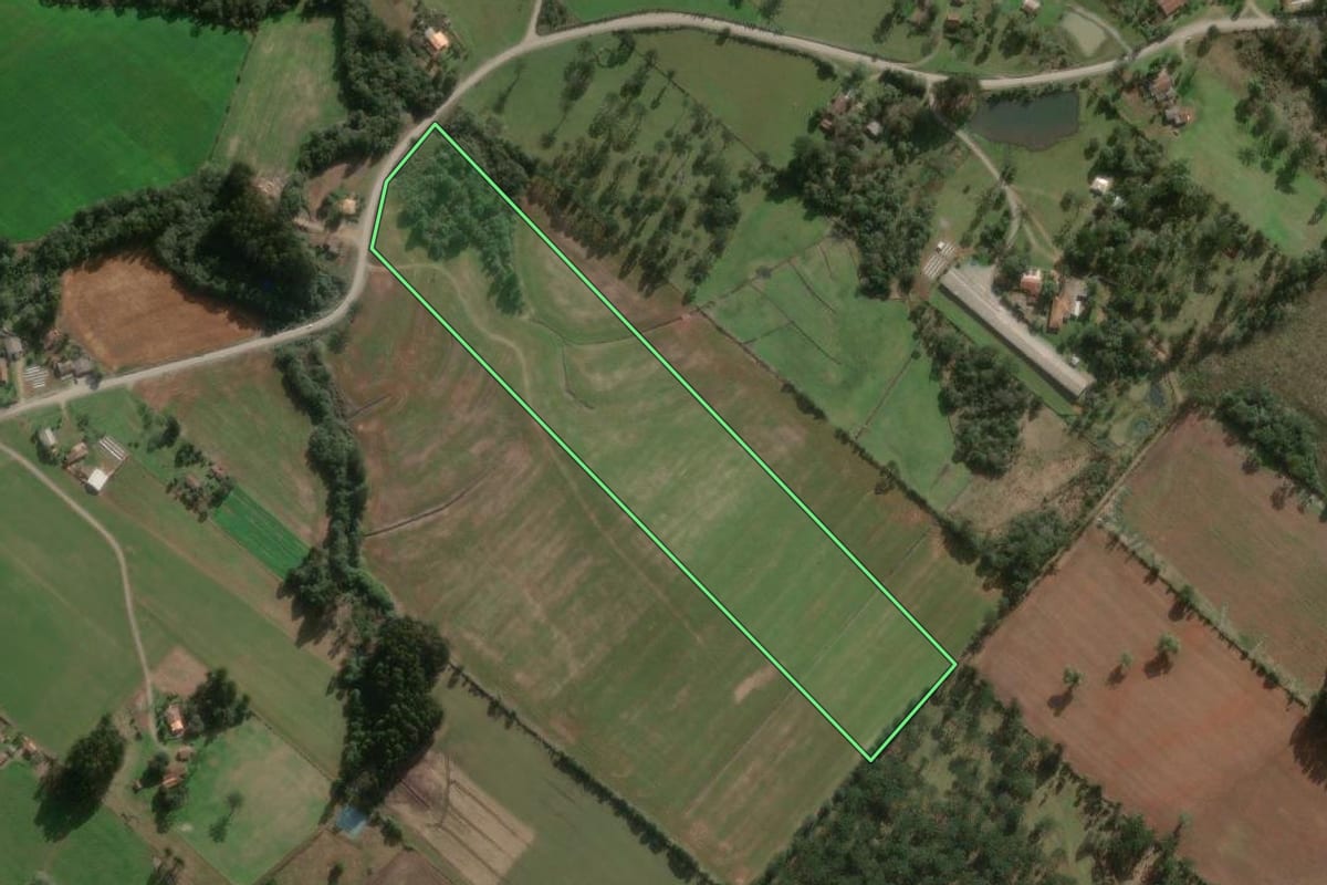 Imagem de satélite do imóvel rural em Major Vieira (SC), com o contorno declarado no CAR desenhado por cima.