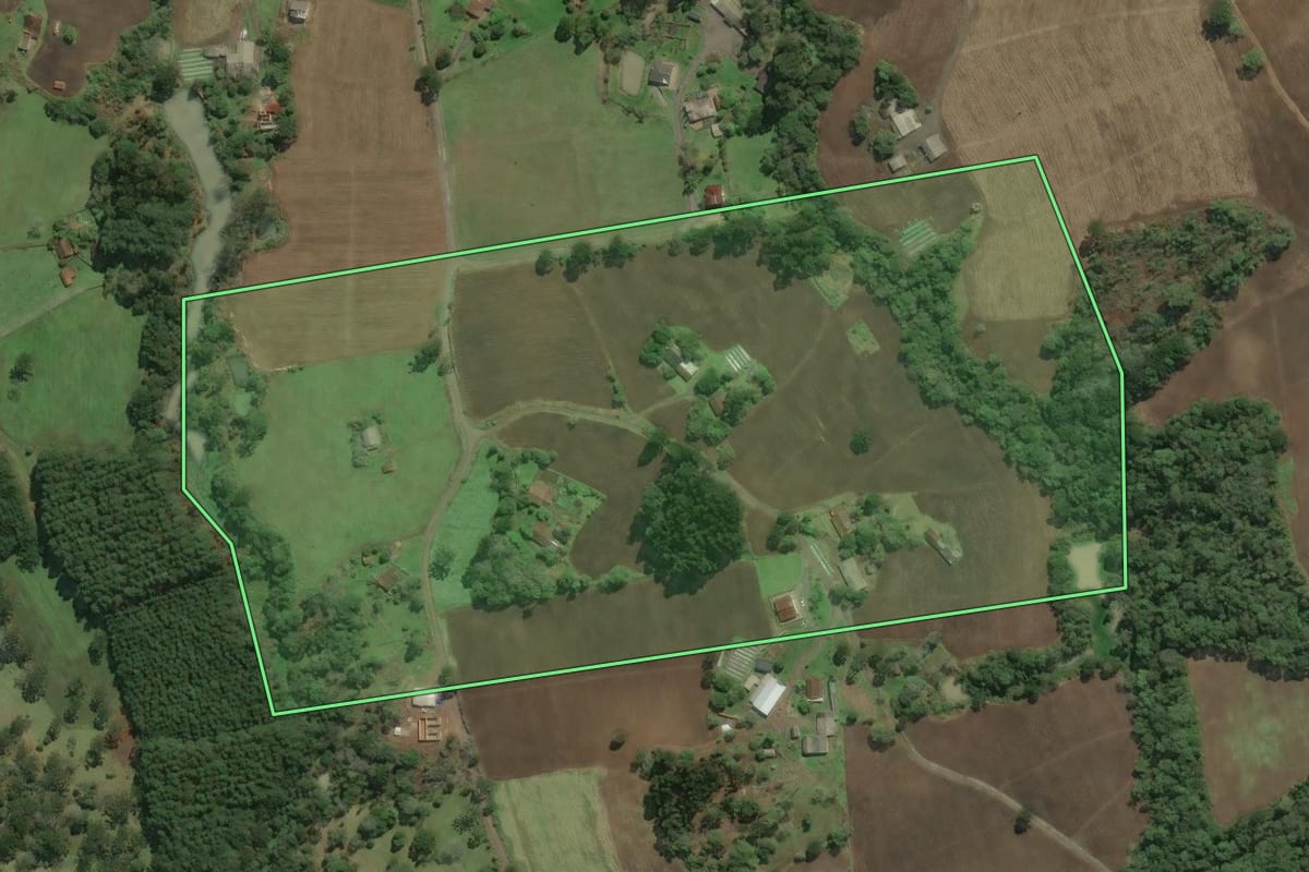 Imagem de satélite do imóvel rural em Major Vieira (SC), com o contorno declarado no CAR desenhado por cima.