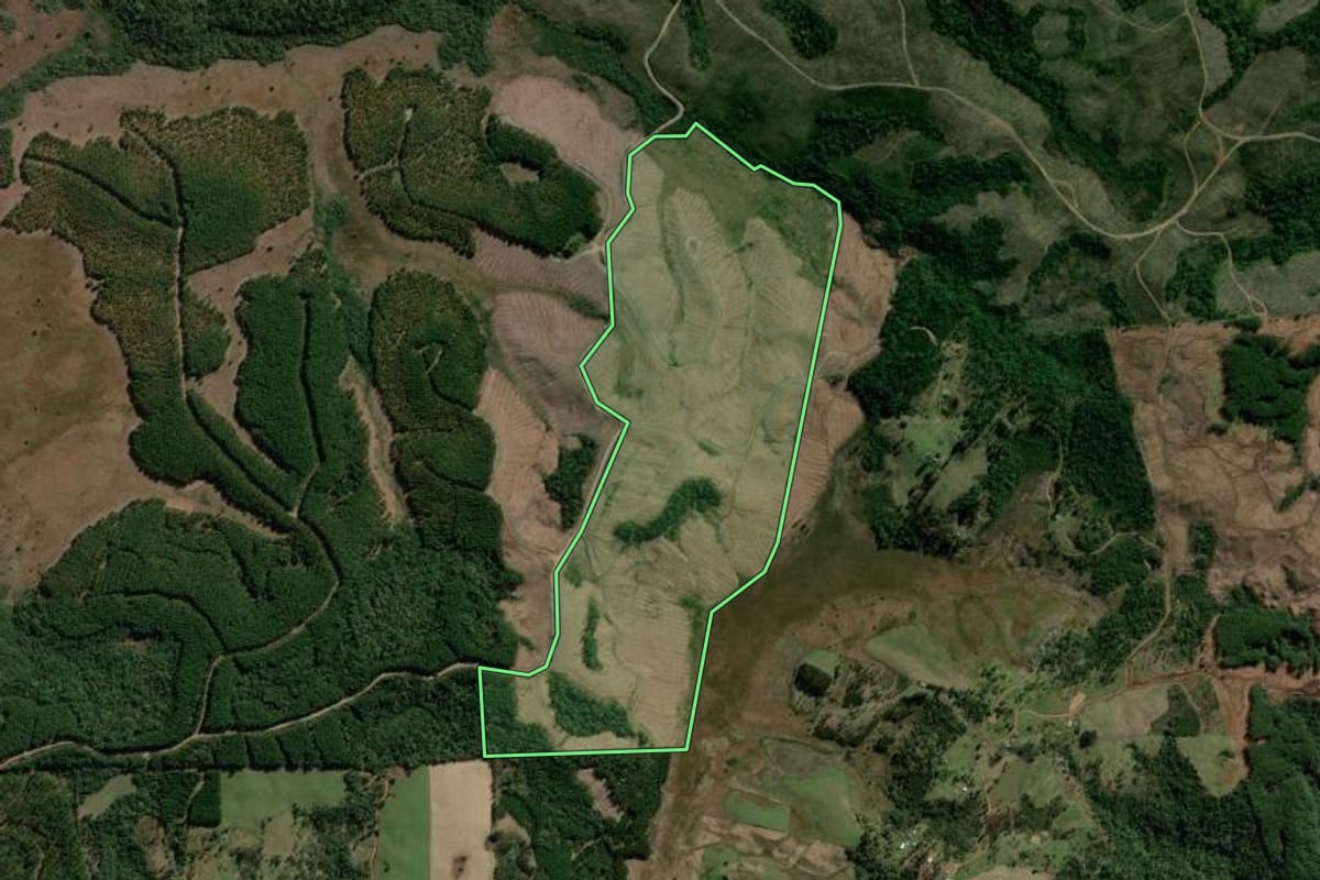 Imagem de satélite do imóvel rural em Major Vieira (SC), com o contorno declarado no CAR desenhado por cima.