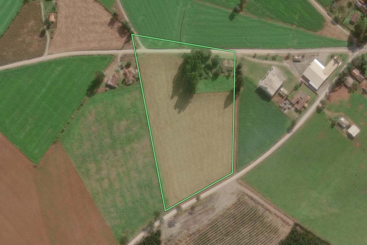 Imagem de satélite do imóvel rural em Major Vieira (SC), com o contorno declarado no CAR desenhado por cima.