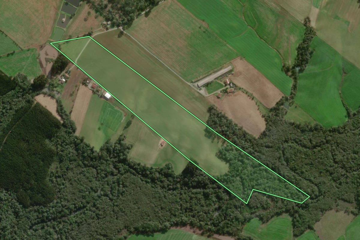 Imagem de satélite do imóvel rural em Major Vieira (SC), com o contorno declarado no CAR desenhado por cima.