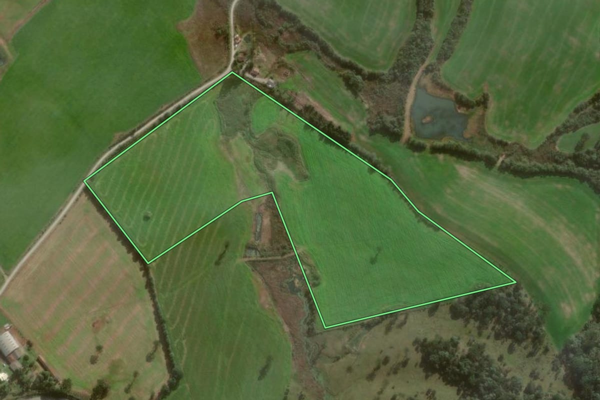 Imagem de satélite do imóvel rural em Major Vieira (SC), com o contorno declarado no CAR desenhado por cima.