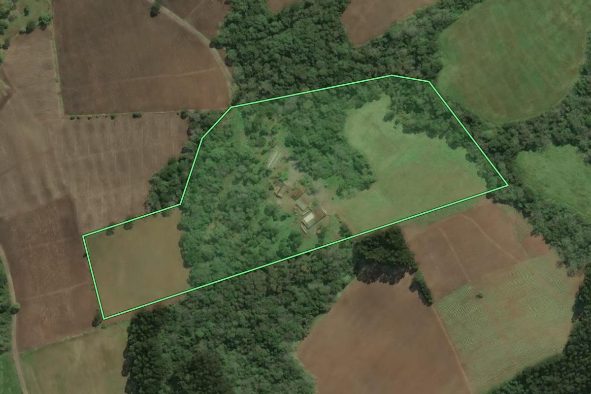 Imagem de satélite do imóvel rural em Major Vieira (SC), com o contorno declarado no CAR desenhado por cima.