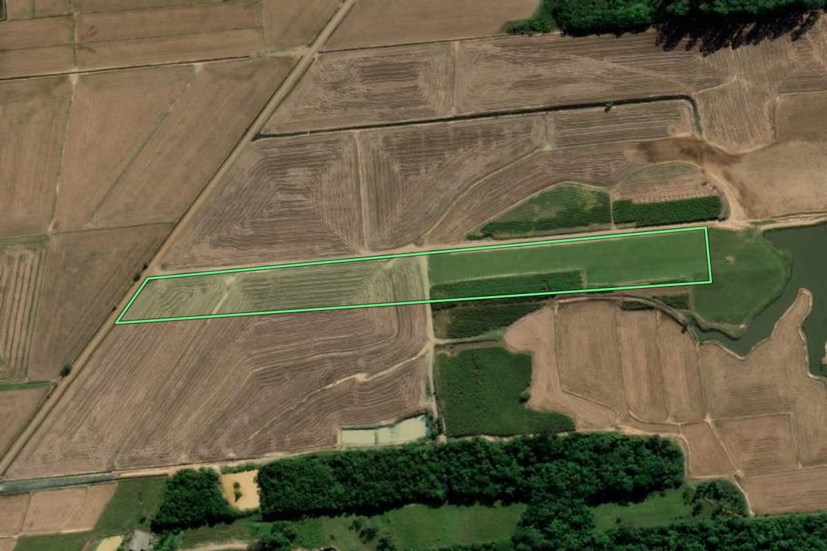 Imagem de satélite do imóvel rural em Maracajá (SC), com o contorno declarado no CAR desenhado por cima.