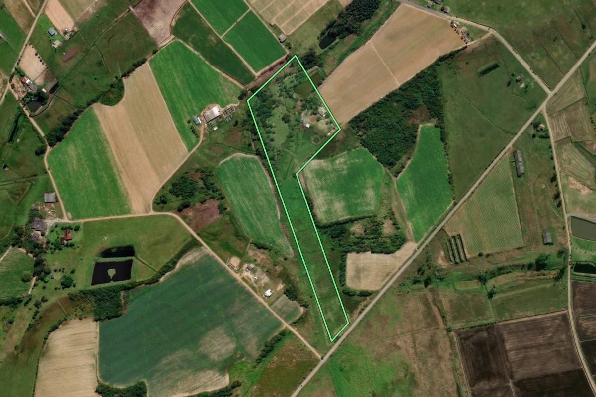 Imagem de satélite do imóvel rural em Maracajá (SC), com o contorno declarado no CAR desenhado por cima.