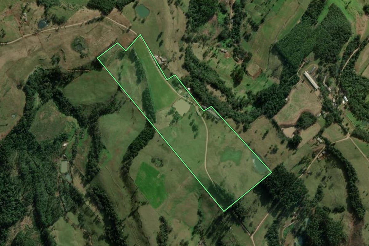 Imagem de satélite do imóvel rural em Marema (SC), com o contorno declarado no CAR desenhado por cima.