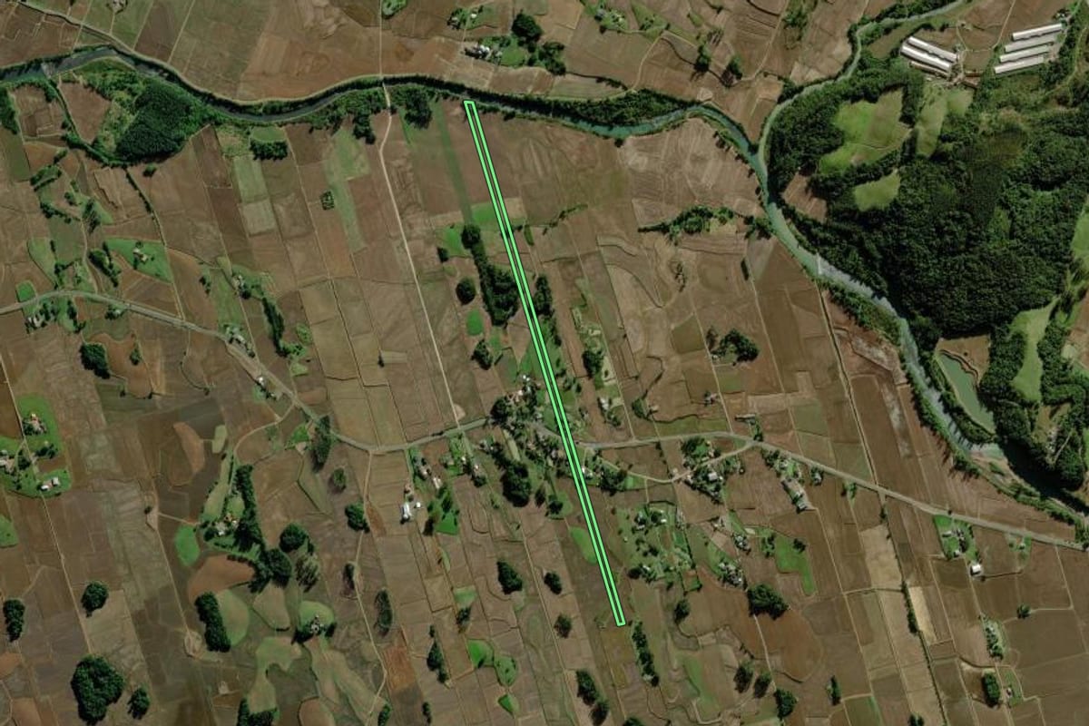 Imagem de satélite do imóvel rural em Meleiro (SC), com o contorno declarado no CAR desenhado por cima.