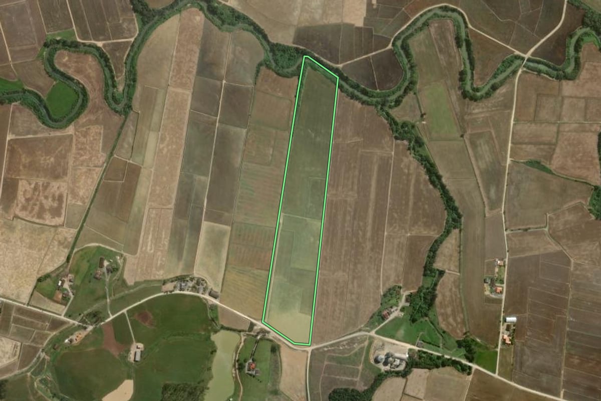 Imagem de satélite do imóvel rural em Mirim Doce (SC), com o contorno declarado no CAR desenhado por cima.