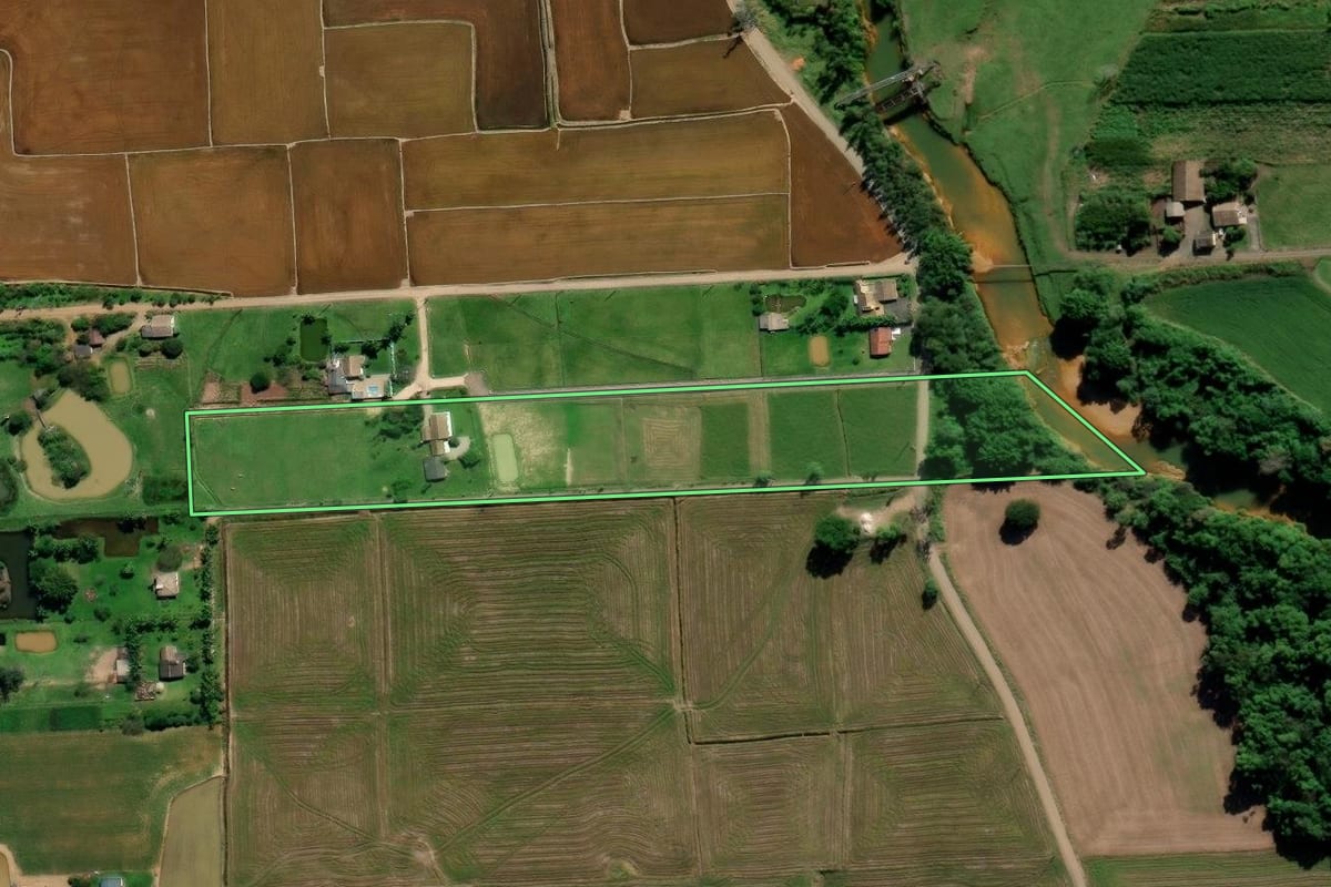 Imagem de satélite do imóvel rural em Nova Veneza (SC), com o contorno declarado no CAR desenhado por cima.