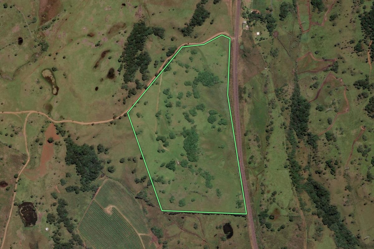 Imagem de satélite do imóvel rural em Painel (SC), com o contorno declarado no CAR desenhado por cima.