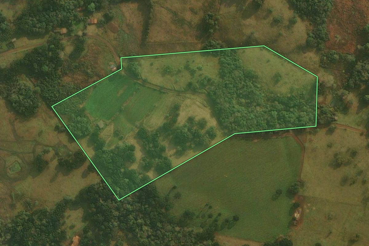 Imagem de satélite do imóvel rural em Ponte Alta (SC), com o contorno declarado no CAR desenhado por cima.