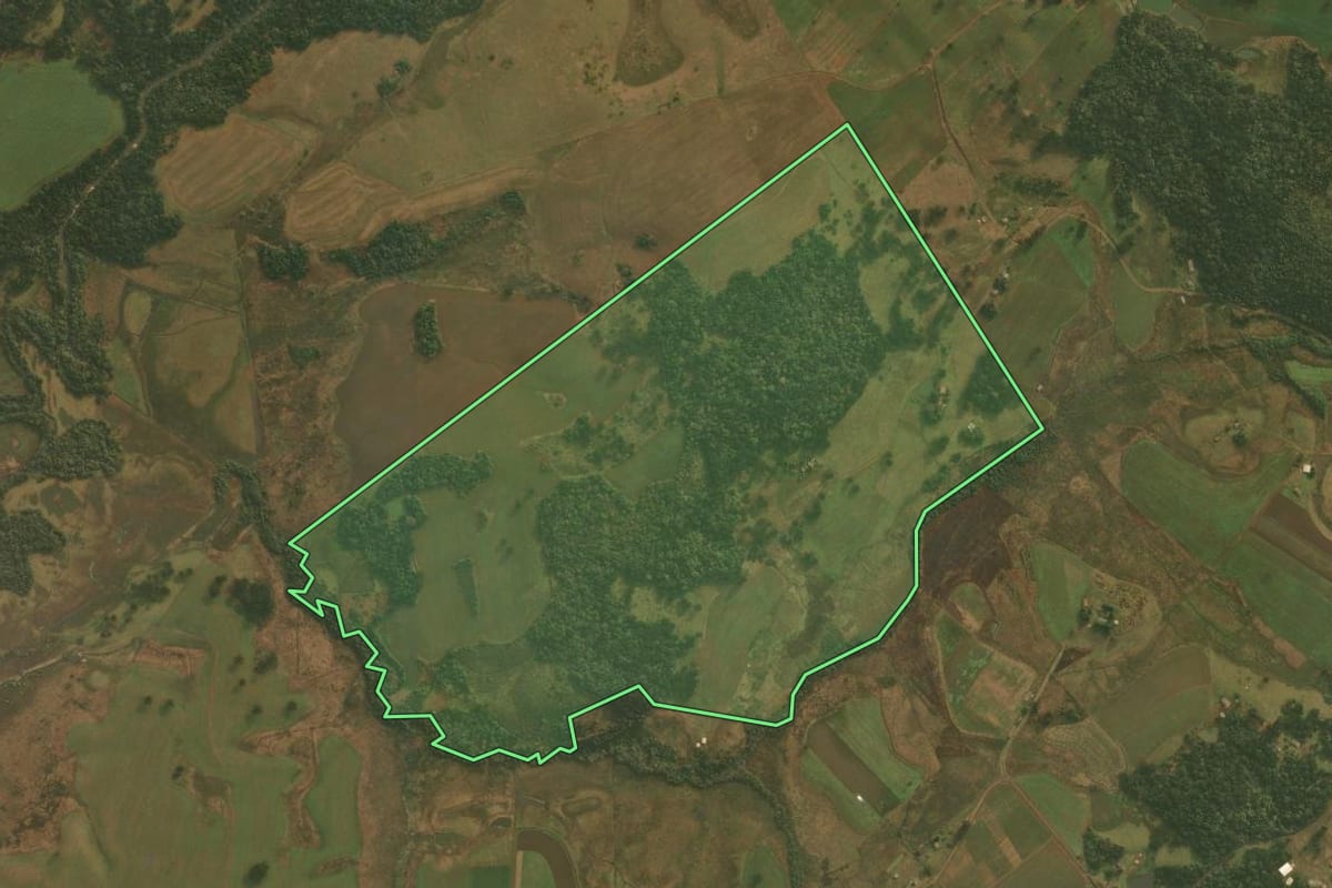 Imagem de satélite do imóvel rural em Ponte Alta (SC), com o contorno declarado no CAR desenhado por cima.