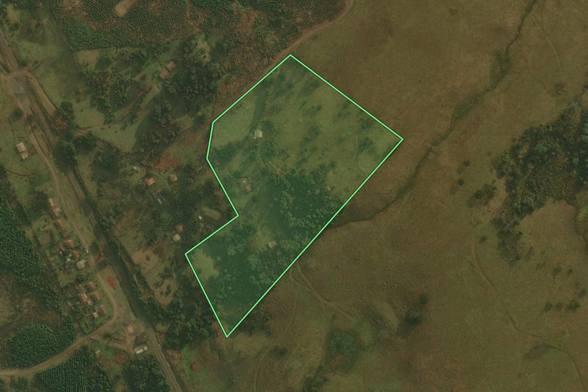 Imagem de satélite do imóvel rural em Ponte Alta (SC), com o contorno declarado no CAR desenhado por cima.