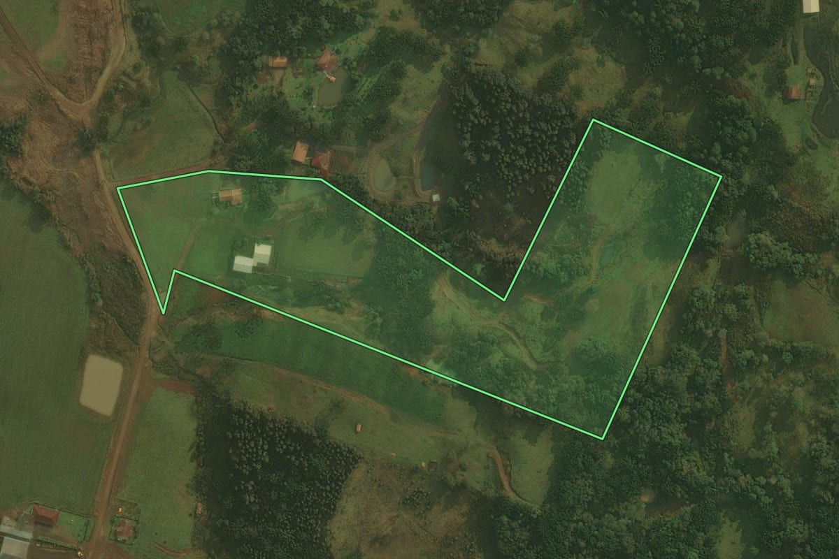 Imagem de satélite do imóvel rural em Ponte Alta (SC), com o contorno declarado no CAR desenhado por cima.