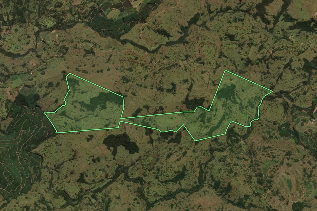 Imagem de satélite do imóvel rural em São Joaquim (SC), com o contorno declarado no CAR desenhado por cima.