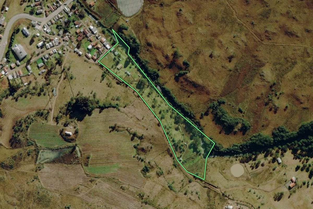 Imagem de satélite do imóvel rural em São Joaquim (SC), com o contorno declarado no CAR desenhado por cima.