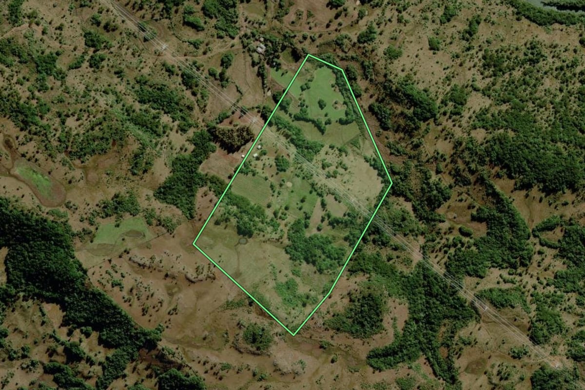 Imagem de satélite do imóvel rural em São Joaquim (SC), com o contorno declarado no CAR desenhado por cima.