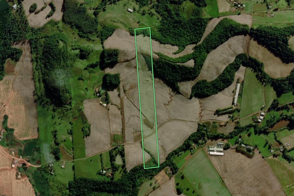Imagem de satélite do imóvel rural em São Miguel da Boa Vista (SC), com o contorno declarado no CAR desenhado por cima.