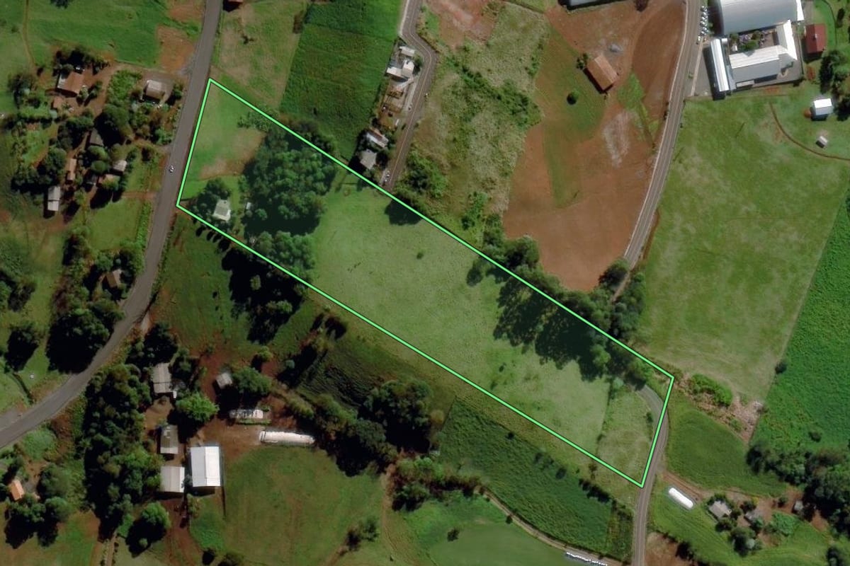 Imagem de satélite do imóvel rural em São Miguel da Boa Vista (SC), com o contorno declarado no CAR desenhado por cima.