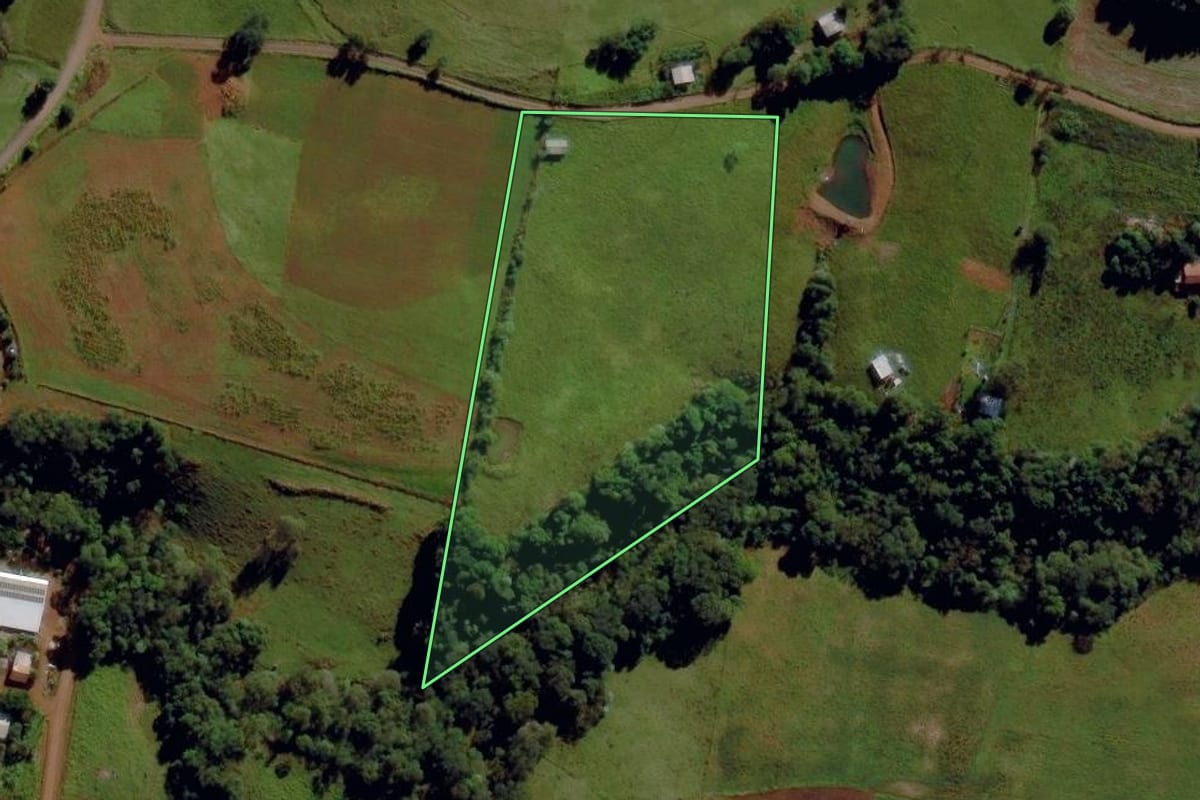 Imagem de satélite do imóvel rural em São Miguel da Boa Vista (SC), com o contorno declarado no CAR desenhado por cima.