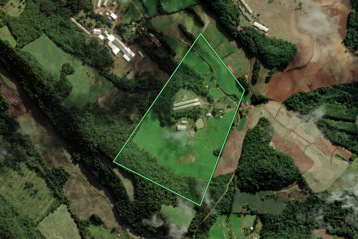 Imagem de satélite do imóvel rural em Tangará (SC), com o contorno declarado no CAR desenhado por cima.