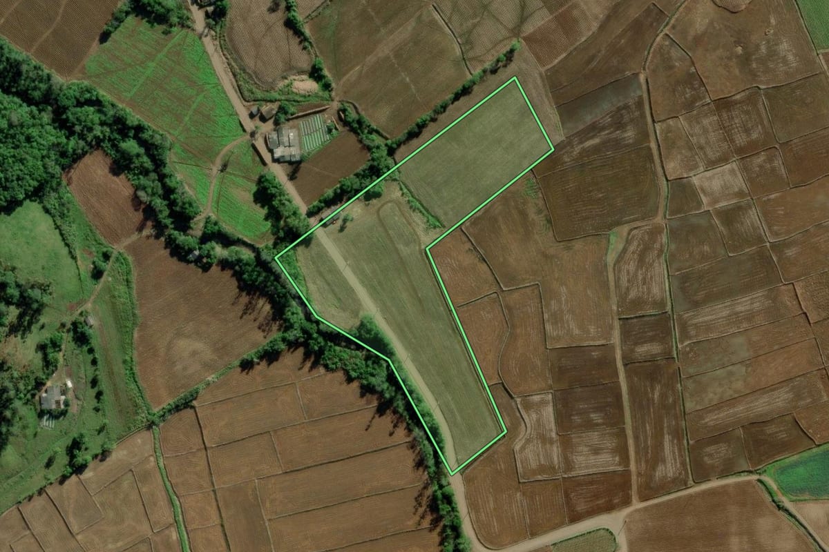 Imagem de satélite do imóvel rural em Timbé do Sul (SC), com o contorno declarado no CAR desenhado por cima.