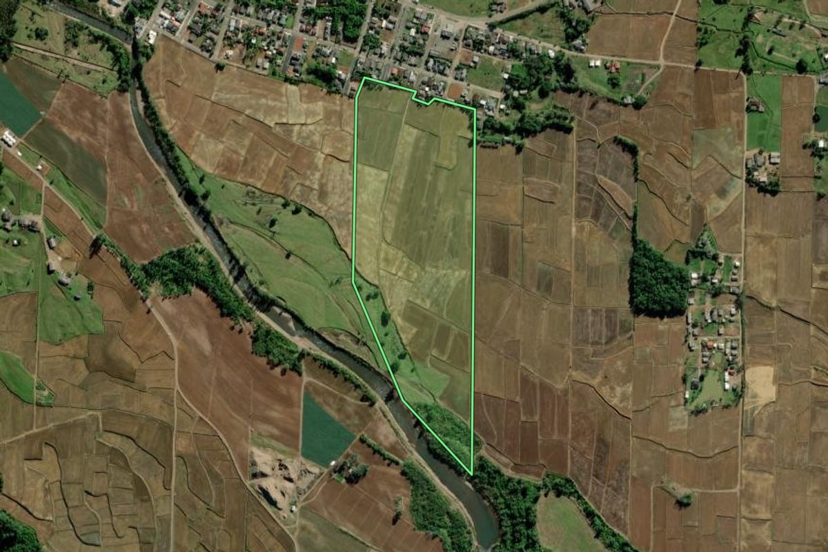 Imagem de satélite do imóvel rural em Timbé do Sul (SC), com o contorno declarado no CAR desenhado por cima.
