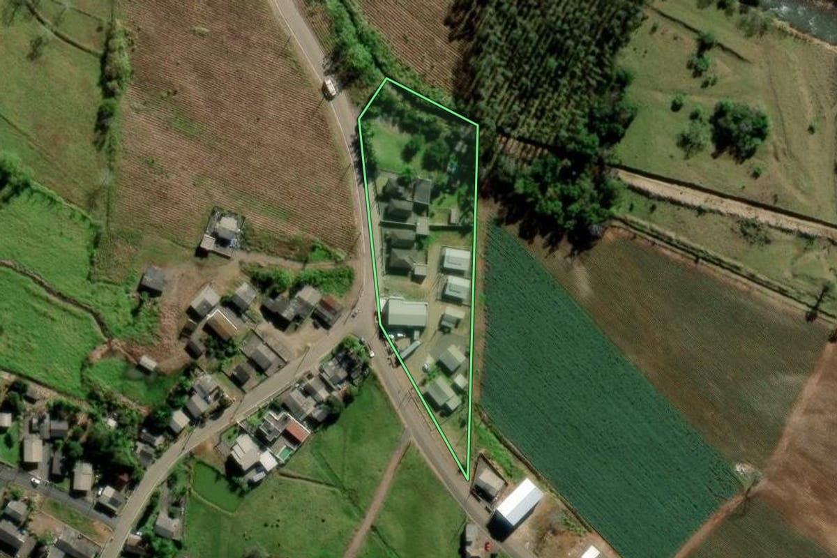Imagem de satélite do imóvel rural em Timbé do Sul (SC), com o contorno declarado no CAR desenhado por cima.
