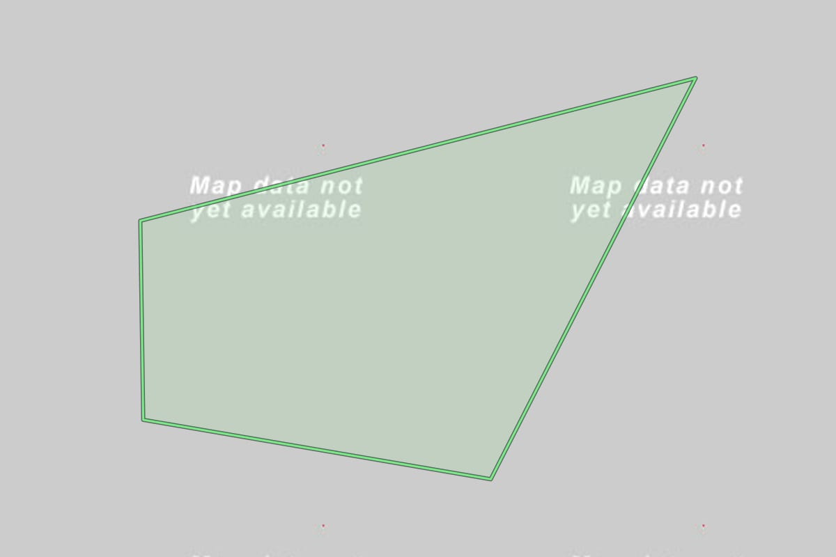 Imagem de satélite do imóvel rural em Tubarão (SC), com o contorno declarado no CAR desenhado por cima.