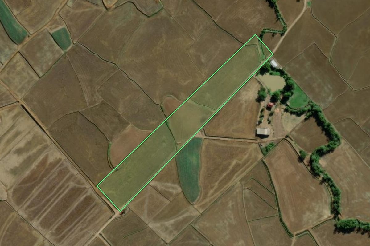 Imagem de satélite do imóvel rural em Turvo (SC), com o contorno declarado no CAR desenhado por cima.