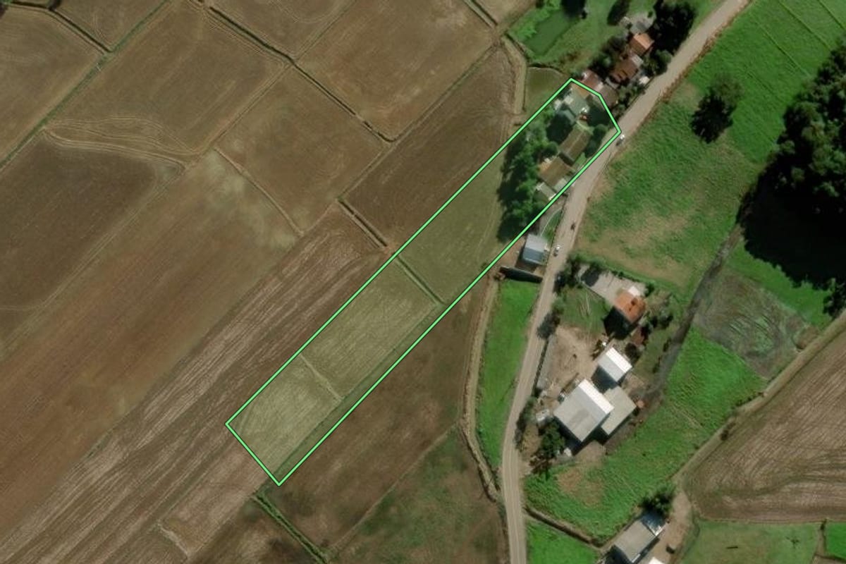 Imagem de satélite do imóvel rural em Turvo (SC), com o contorno declarado no CAR desenhado por cima.