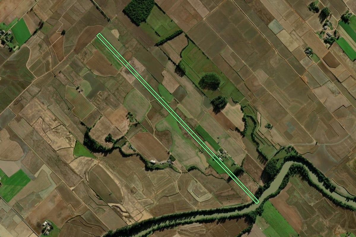 Imagem de satélite do imóvel rural em Turvo (SC), com o contorno declarado no CAR desenhado por cima.