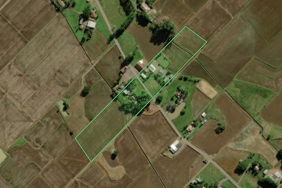 Imagem de satélite do imóvel rural em Turvo (SC), com o contorno declarado no CAR desenhado por cima.