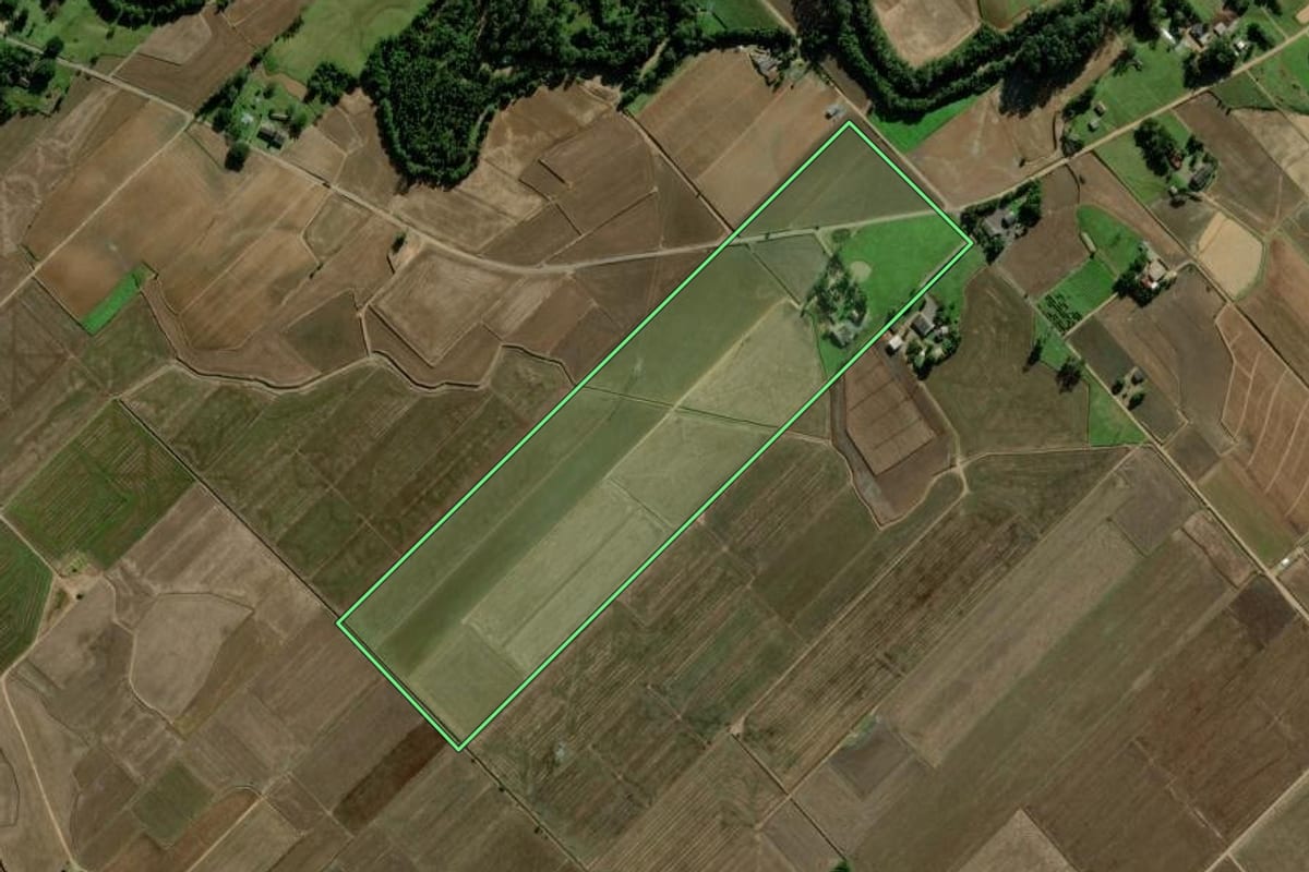 Imagem de satélite do imóvel rural em Turvo (SC), com o contorno declarado no CAR desenhado por cima.