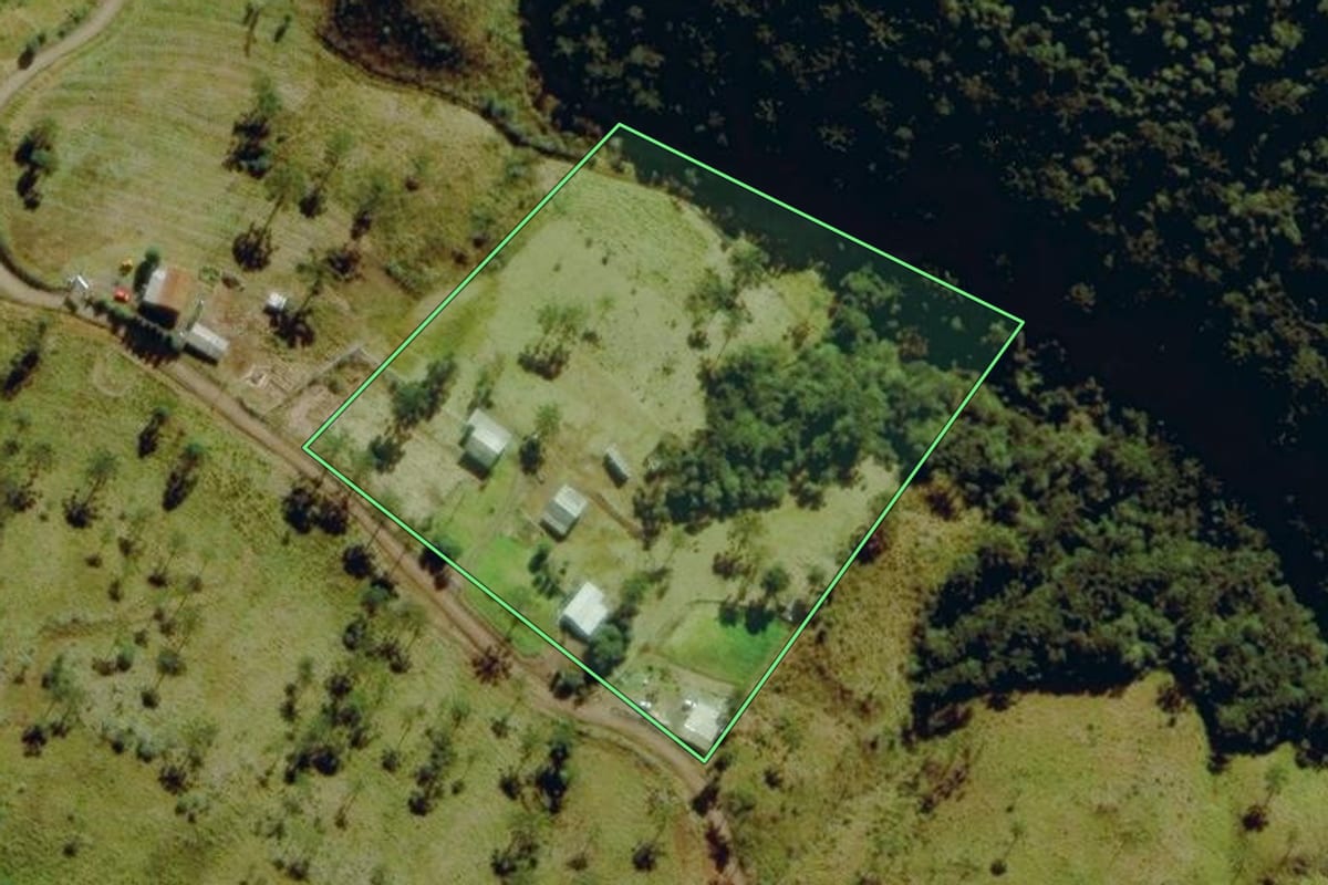 Imagem de satélite do imóvel rural em Urubici (SC), com o contorno declarado no CAR desenhado por cima.