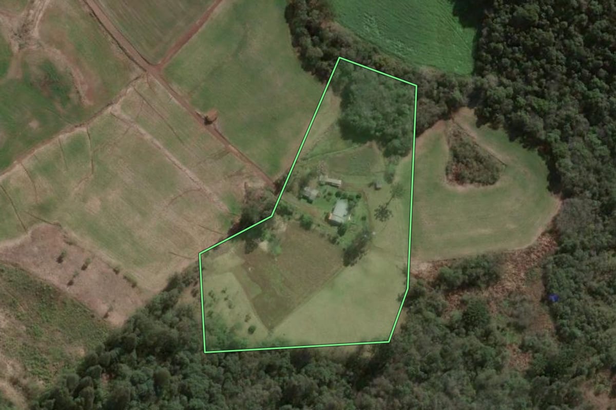 Imagem de satélite do imóvel rural em Xanxerê (SC), com o contorno declarado no CAR desenhado por cima.