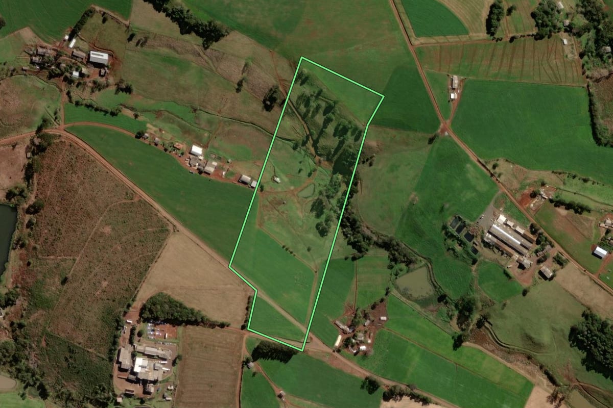 Imagem de satélite do imóvel rural em Xanxerê (SC), com o contorno declarado no CAR desenhado por cima.