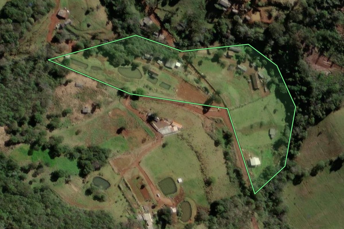 Imagem de satélite do imóvel rural em Xanxerê (SC), com o contorno declarado no CAR desenhado por cima.