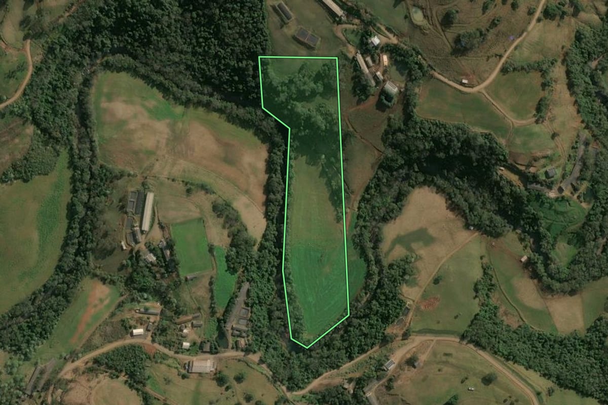 Imagem de satélite do imóvel rural em Xavantina (SC), com o contorno declarado no CAR desenhado por cima.